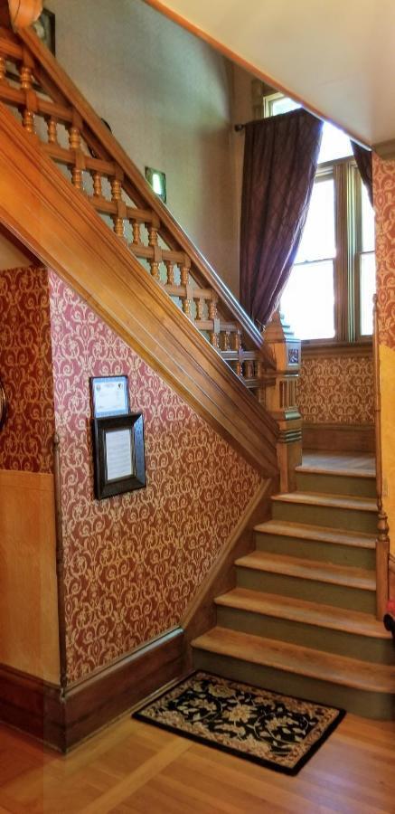 Historic Victorian Inn 苏瀑 外观 照片